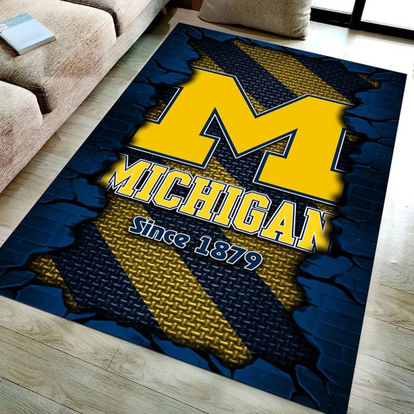 Michigan Wolverines Football Rectangular Rug - VANDH 2281