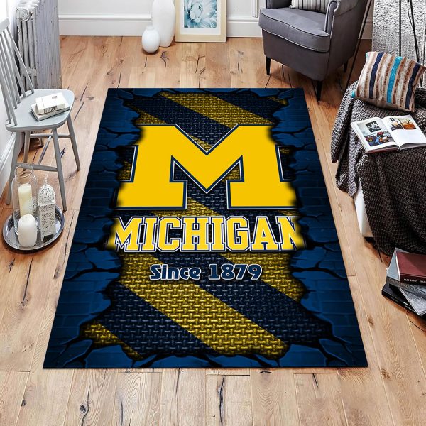 Michigan Wolverines Football Rectangular Rug - VANDH 2281