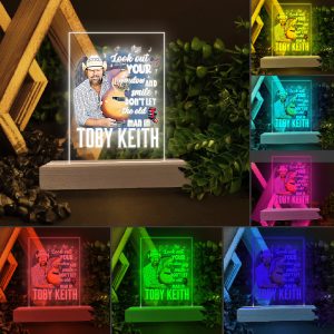 Toby Keith Led Light with Wooden Base (7 Colors) - TANTN 4690