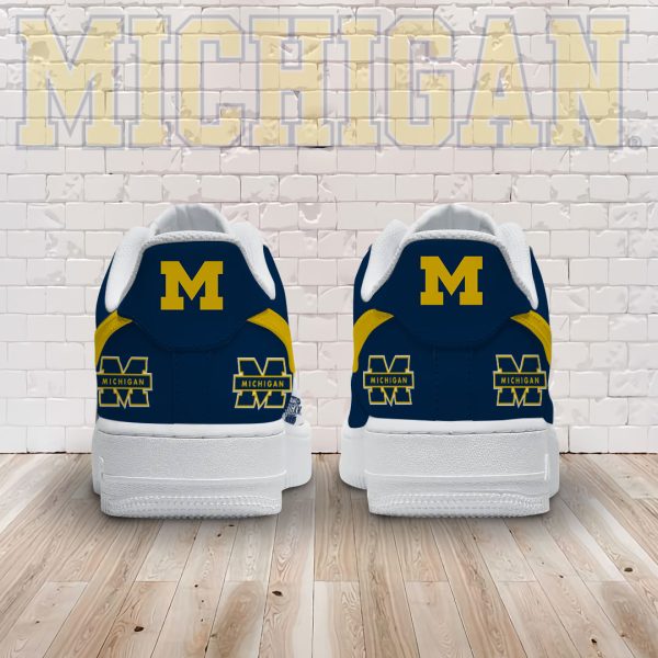Michigan Wolverines Football AF1 Sneaker - GNE 544
