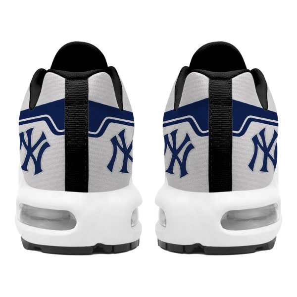 Personalized New York Yankees Air Max Shoes - MAITM 8576