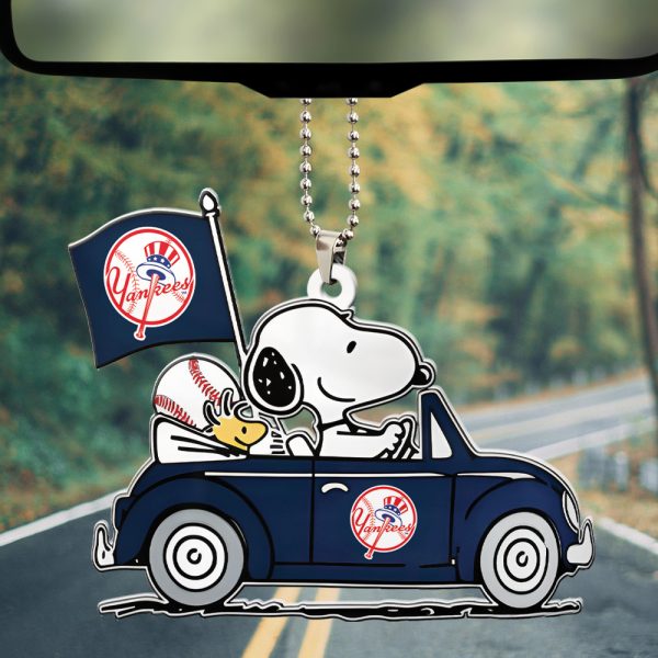 Snoopy x New York Yankees Custom Shape 2-sided Acrylic Car Ornament - HOATT 7027