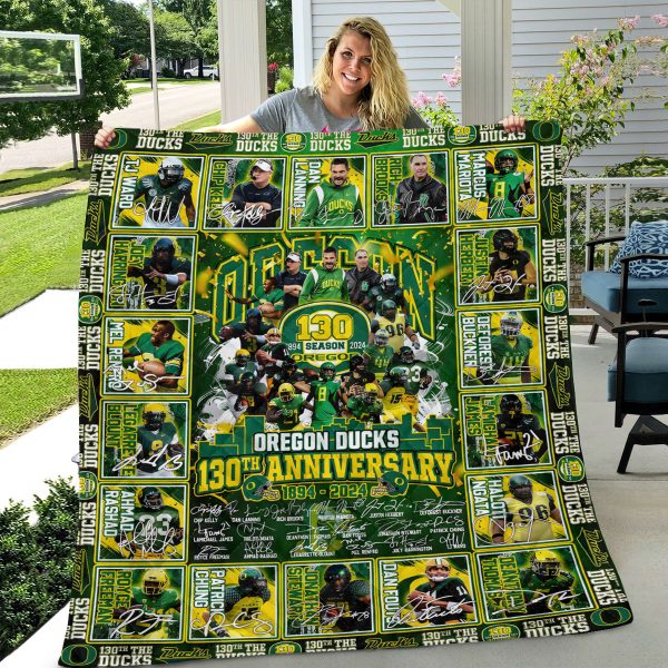 Oregon Ducks Football Quilt Blanket - TANTN 10411