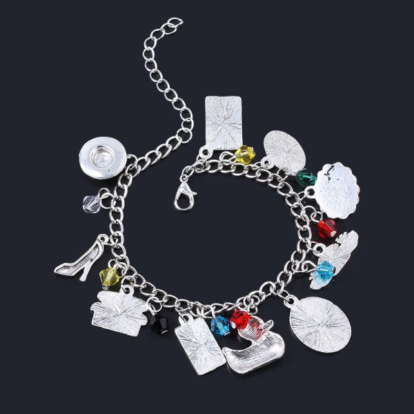 Friends Charm Bracelet - MAITM DROP073