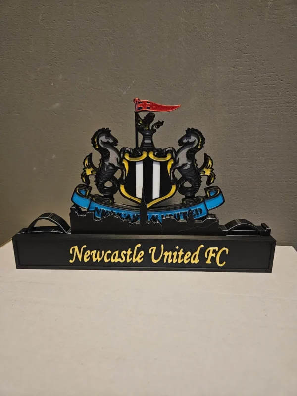 Newcastle United FC 3D Printed Decorative Plaque with City Skyline Base - GNE DROP583