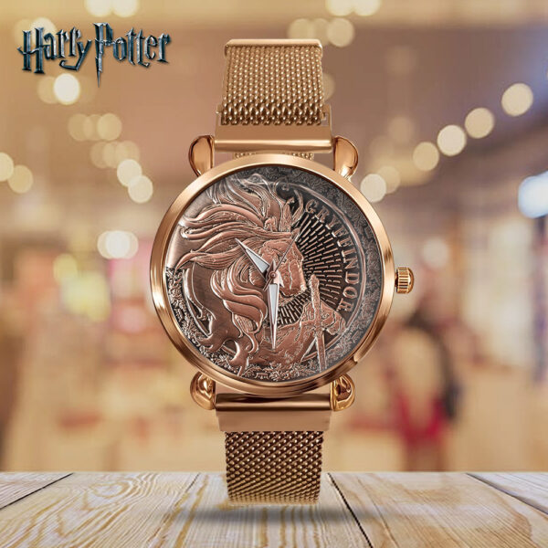 Harry Potter x Gryffindor Mesh Strap Quartz Watch - TANTN 12267