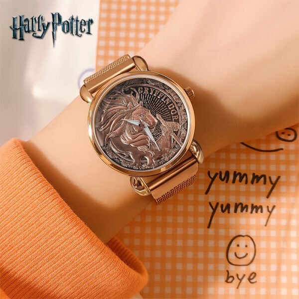 Harry Potter x Gryffindor Mesh Strap Quartz Watch - TANTN 12267