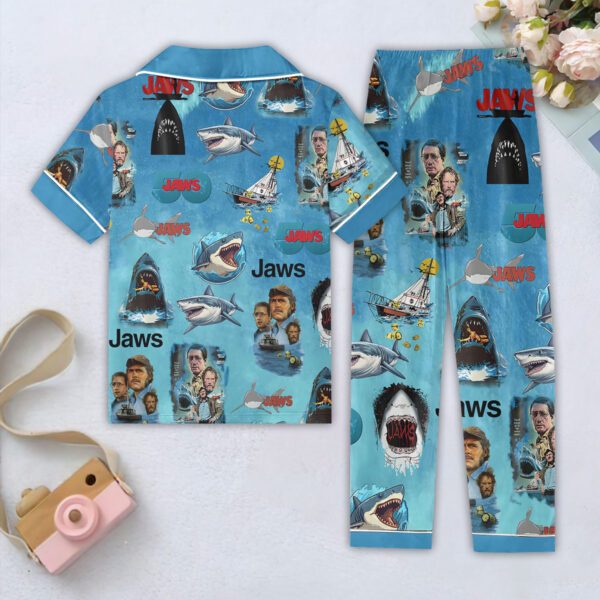 Jaws Button Down Pajamas Set – HOATT 10746