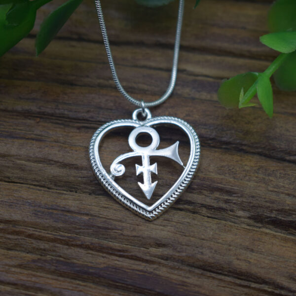 Prince Heart Shape Love Symbol Necklace - MAITM DROP120