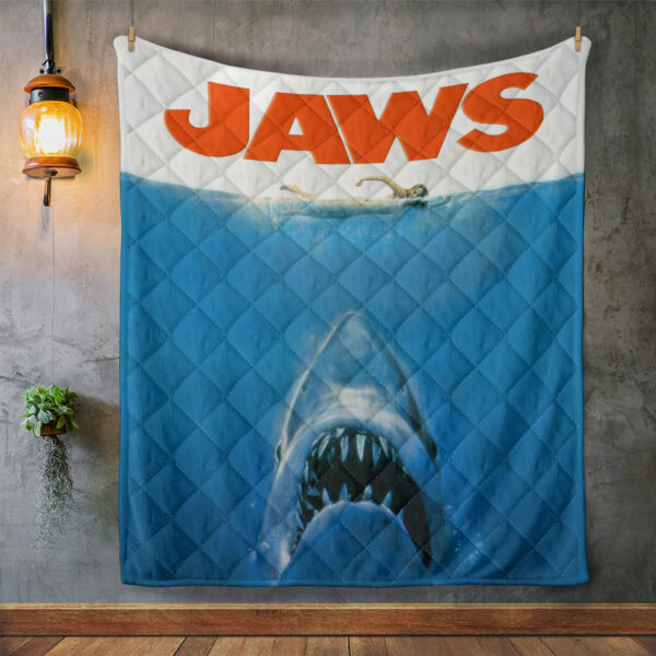 Jaws Quilt Blanket - MAITM 12213