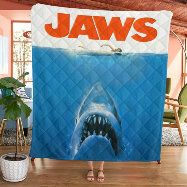 Jaws Quilt Blanket - MAITM 12213